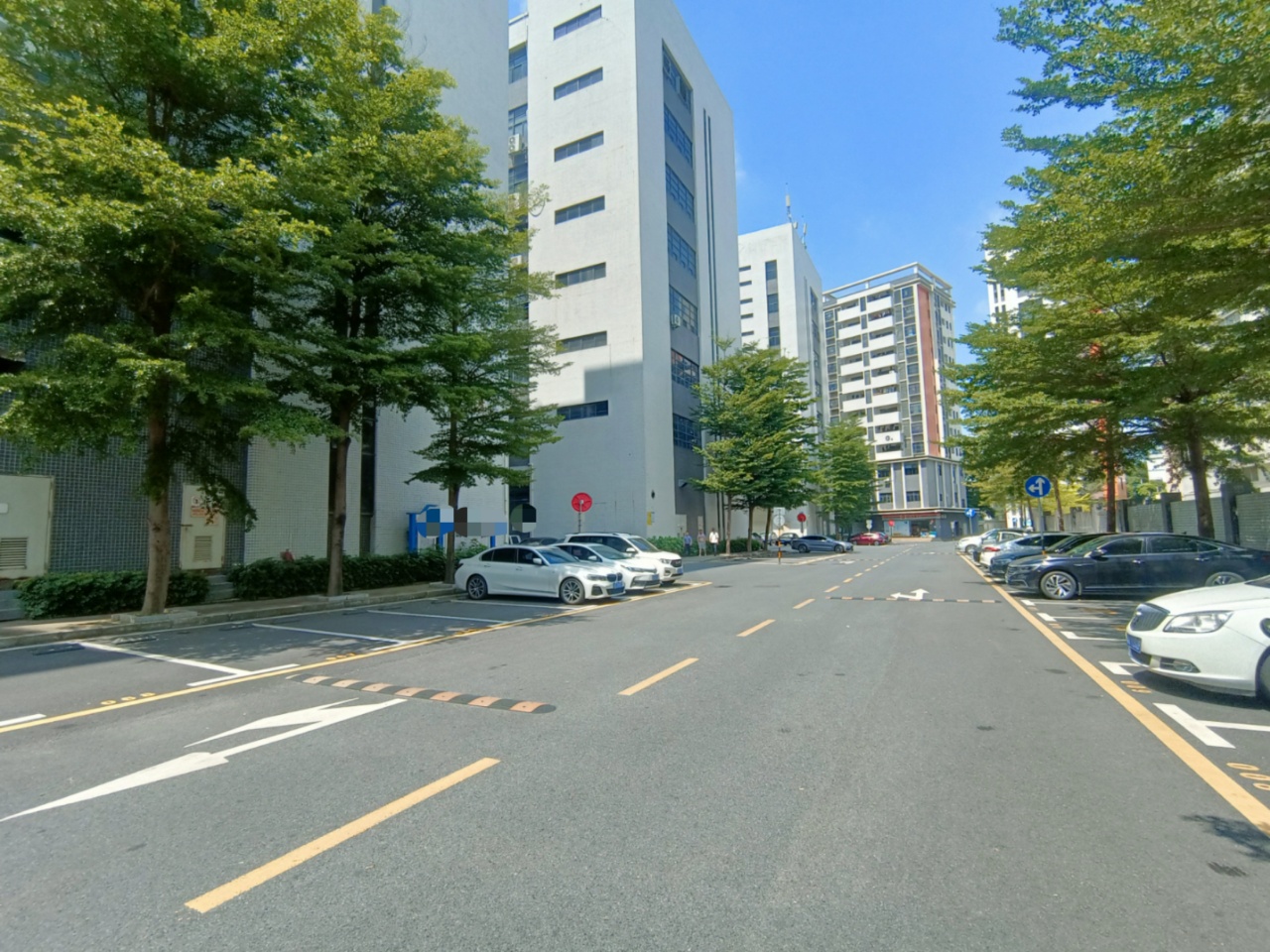 松岗大田洋工业区高薪产业园区厂房楼上整层1580平方出租