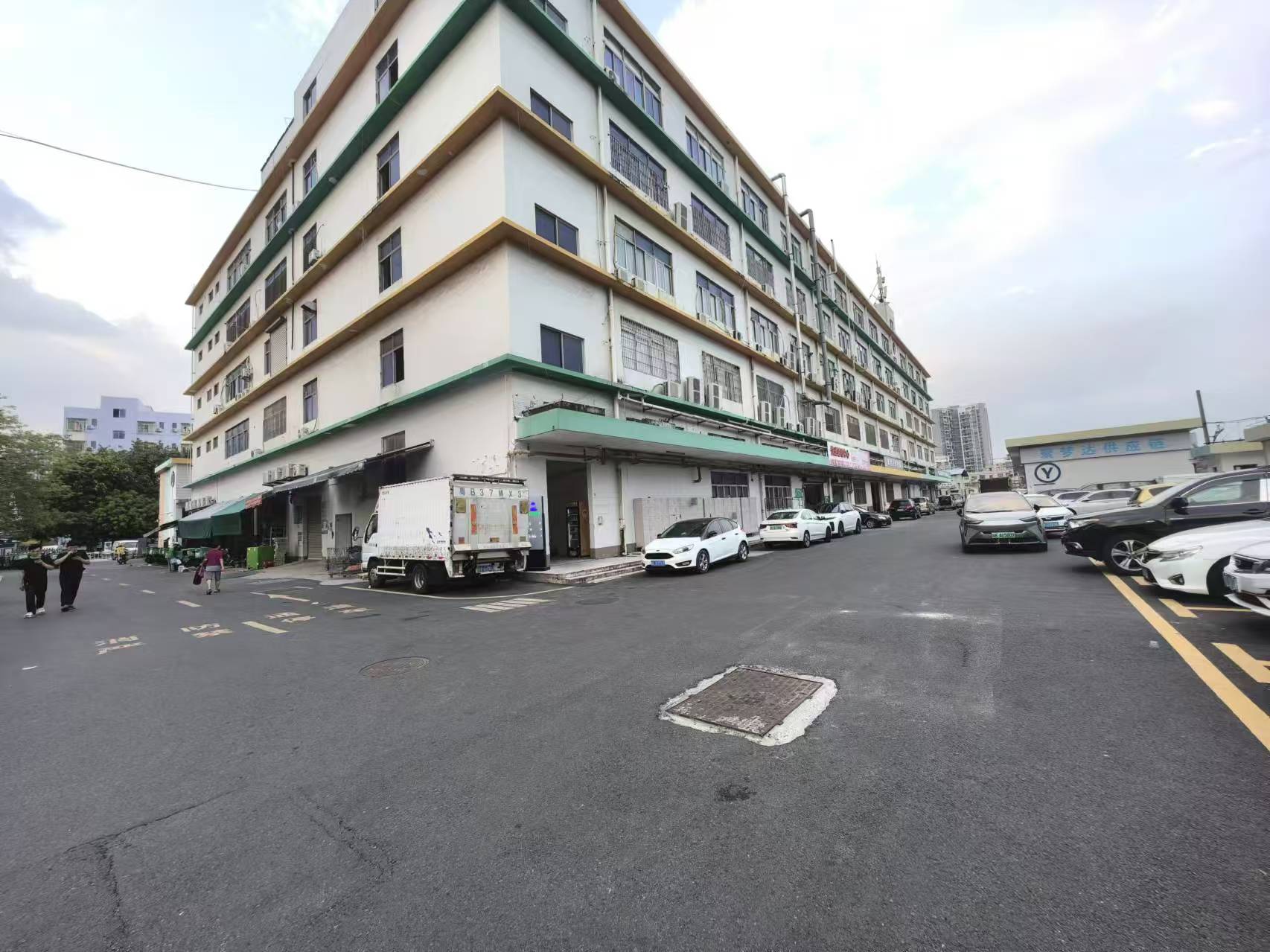 横岗六约新出原房东一楼红本厂房出租可办环评，面积大小分租