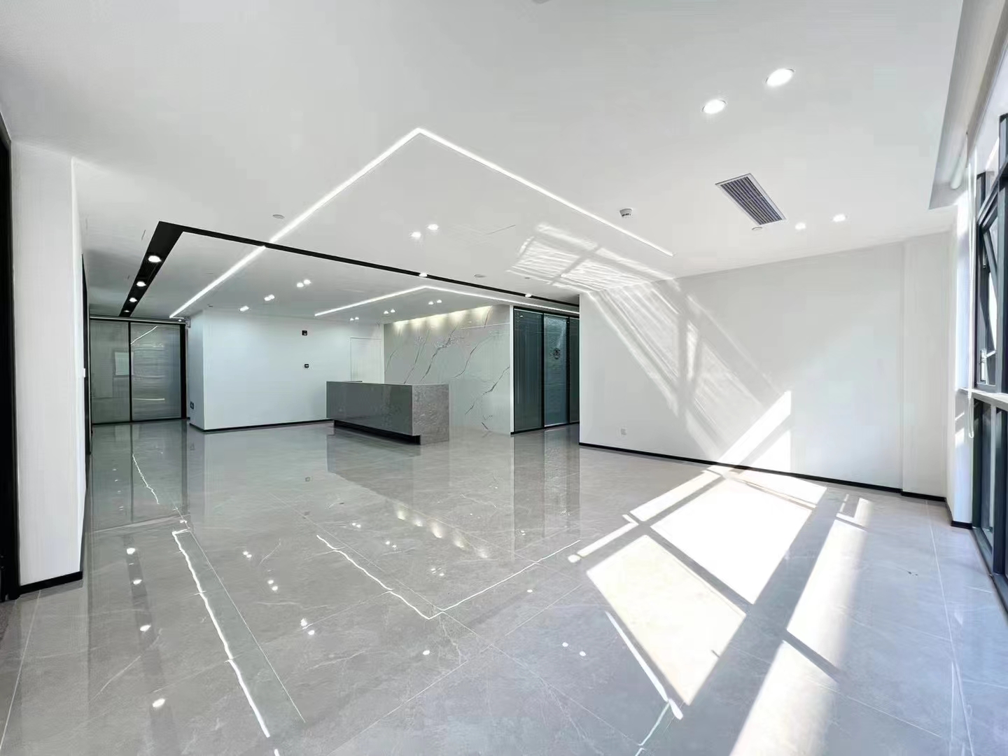 坂田贝尔路500平精装修办公室低价出租 坂田贝尔路500平精装修办公室低价出租