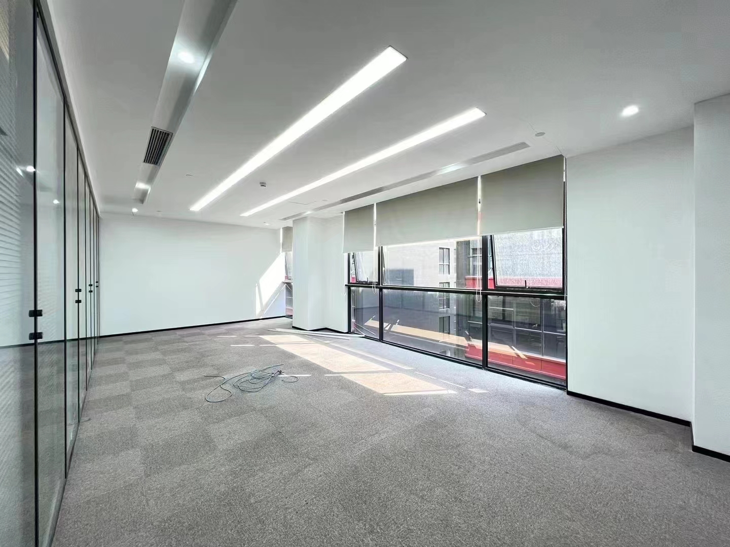 坂田贝尔路500平精装修办公室低价出租 坂田贝尔路500平精装修办公室低价出租