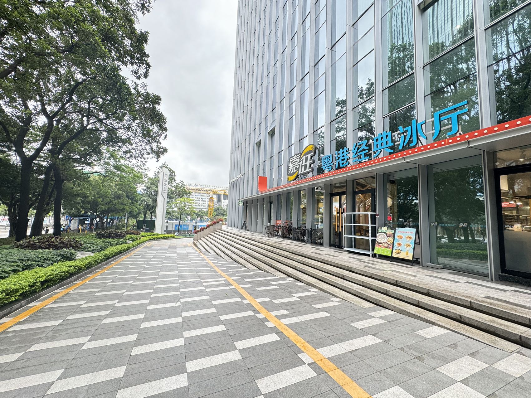 南山区科技园北区精装临街餐饮店336㎡红本租金面谈1