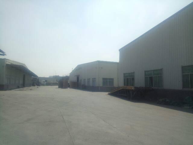 观澜新出8000平方九米高钢带构卸货平台仓库