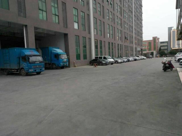 福永107边上一楼带卸货平台厂房物流仓库招租大小可分