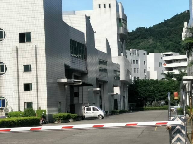 西丽镇白芒关口1550平楼上厂房出租
