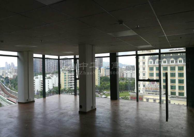 高品质全新办公楼80－1000平龙华中心商业气氛浓交通便利4