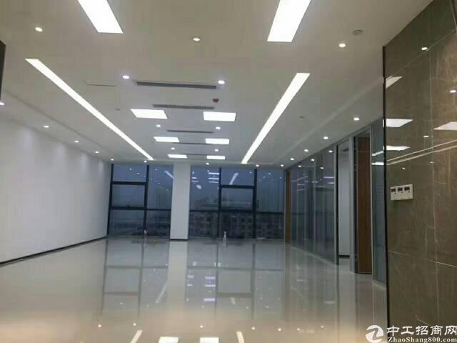 公明松白路边在建地铁口附近精装修写字楼