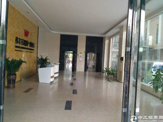 福永沿江高速口精装修写字楼2000㎡出租大小可分