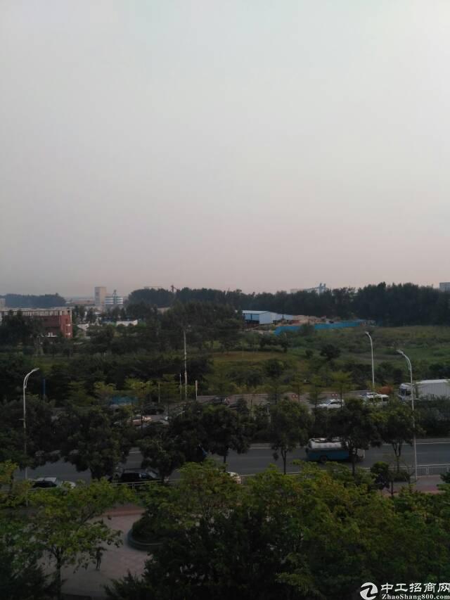 福永沿江高速口精装修写字楼2000㎡出租大小可分