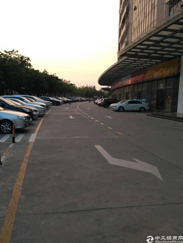 福永沿江高速口精装修写字楼2000㎡出租大小可分