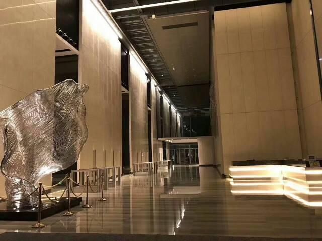 【深圳宝安写字楼出租】龙华新开盘甲级写字楼