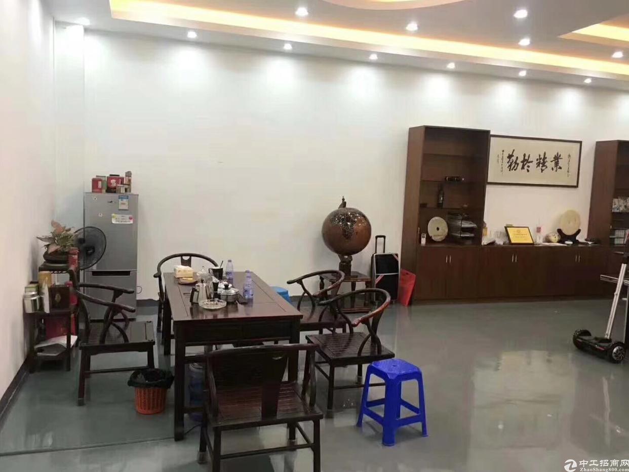 龙华民治地铁站900平精装修写字楼出租,拎包进驻