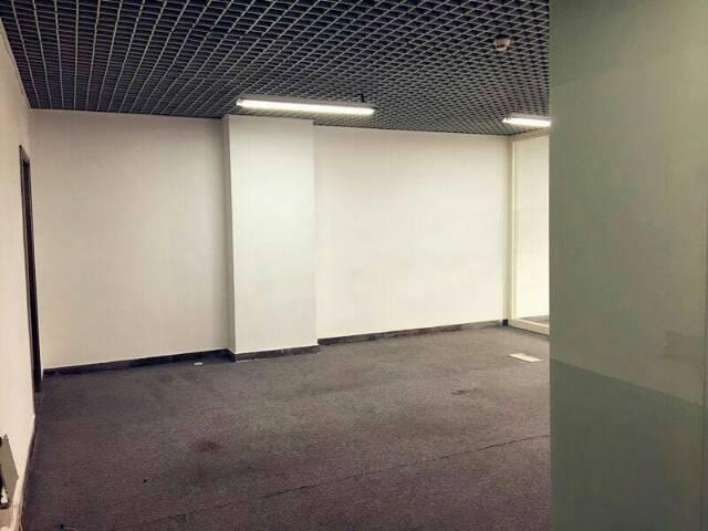 地铁沿线写字楼