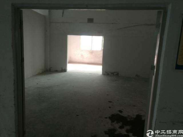 福永 桥头一楼仓库出租1500平方