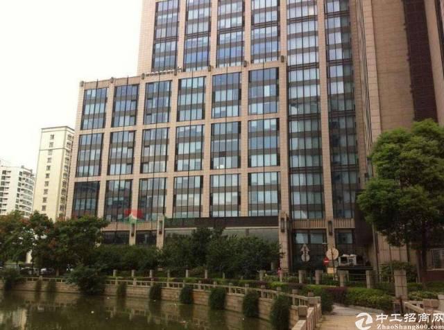 龙岗中心城吉祥地铁站附近精装修写字楼招租