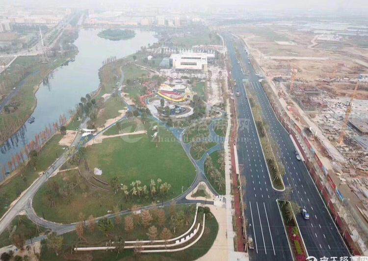 武汉市国家航天产业基地国有土地100亩出1