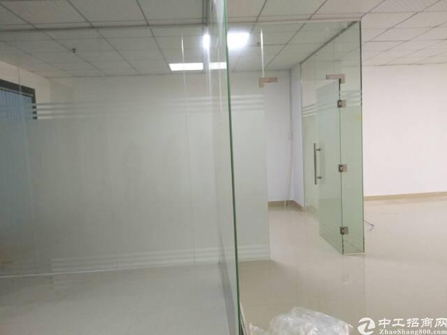 福永地铁口新出精装写字楼出租