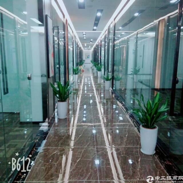 朝向西东好户型写字楼