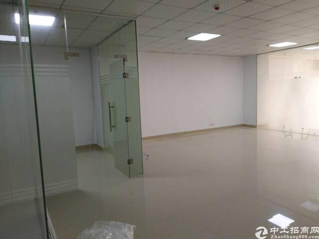 福永地铁口新出精装写字楼出租
