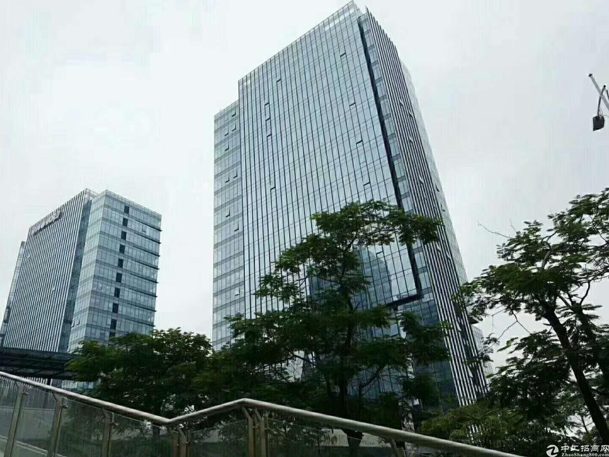 横岗地铁口甲级写字楼出租