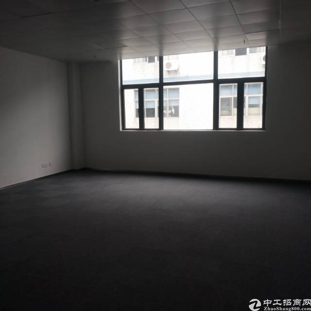 福永地铁口精装写字楼特价出租