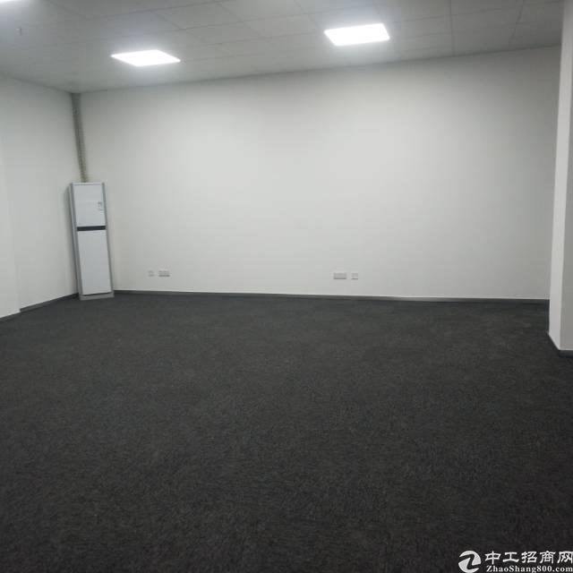 福永地铁口精装写字楼特价出租
