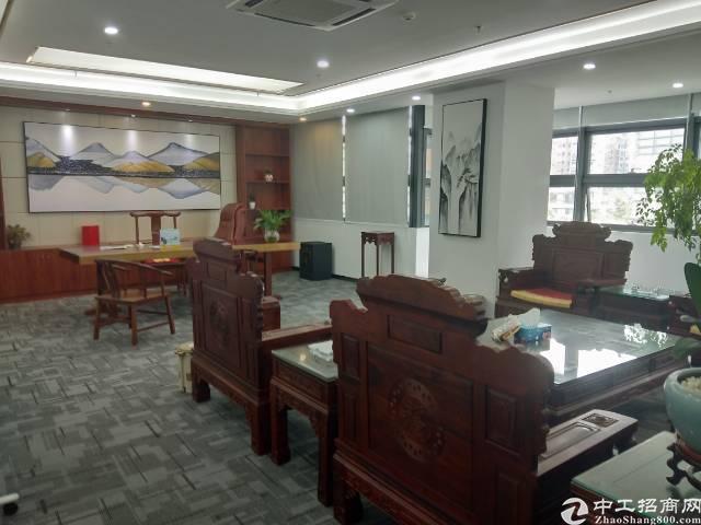 兴东花园式精装修甲级写字楼946平方招租