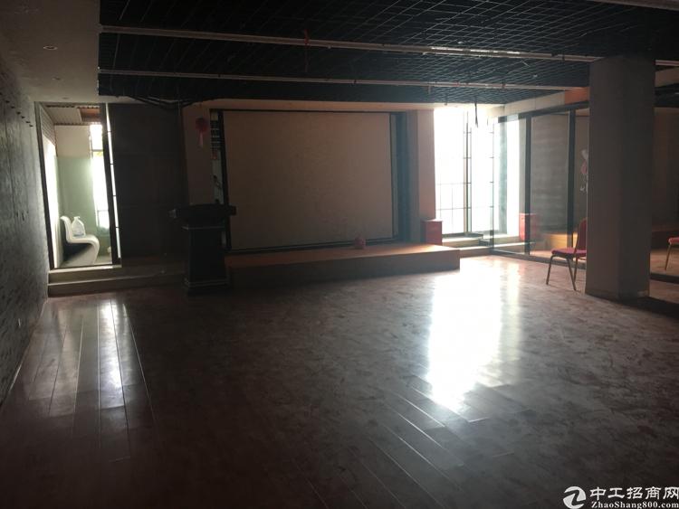 塘坑地铁站旁写字楼精装修地铁零距离