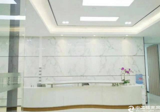 (出租)地铁口纯写字楼,新装修,方正实用