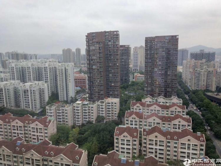 龙岗中心城甲级写字楼招租,豪华装修