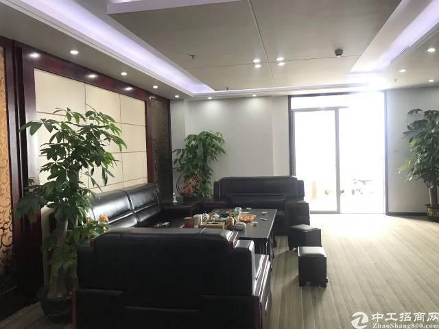 大浪行政中心附近新出带豪华装修无转让费