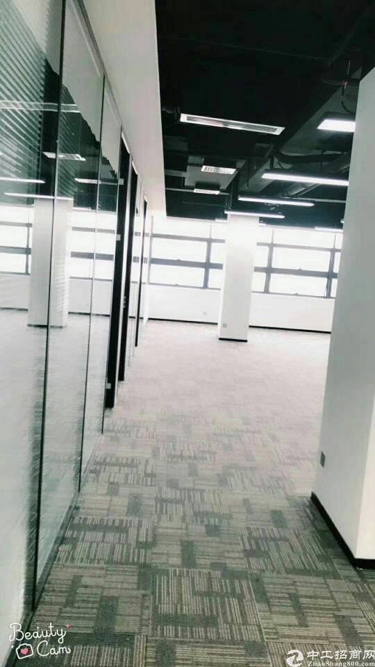 松岗带空调红本写字楼480平方原房东出租