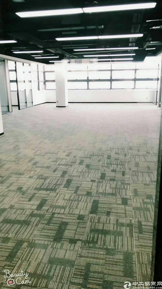松岗带空调红本写字楼480平方原房东出租
