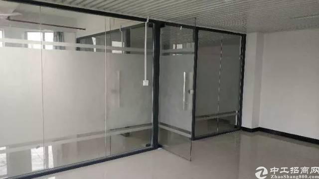 超值福永地铁口40平方带办公用品招租