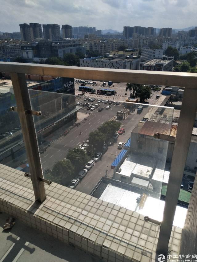 出租福永和平繁华地段精装写字楼
