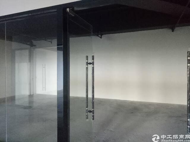 福永107国道靠机场精装写字楼特价出租,面积大小可分