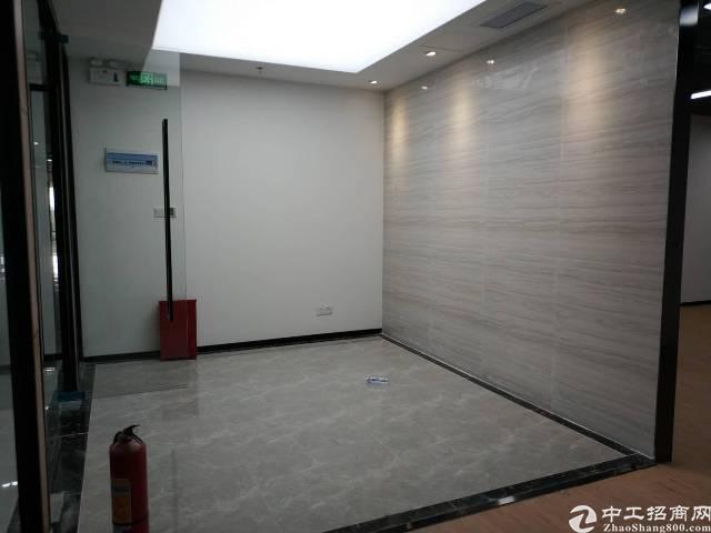 福永桥头地铁口精装写字楼特价出租