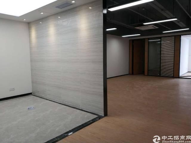 福永桥头地铁口精装写字楼特价出租