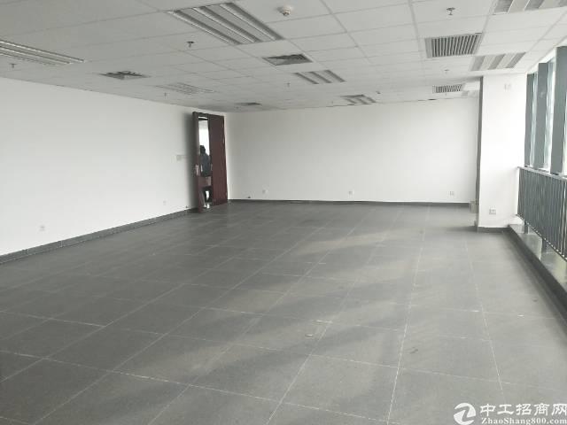 出租福永西乡T3机场简装写字楼停车位充足