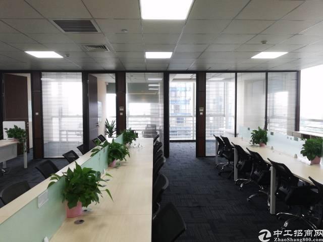 宝中甲级写字楼735㎡