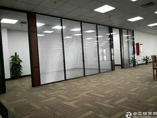 出租福永地铁口精装110平写字楼