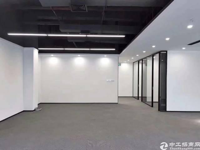 坂田吉华路旁新出全新豪华装修高性价比写字楼大小户型放租