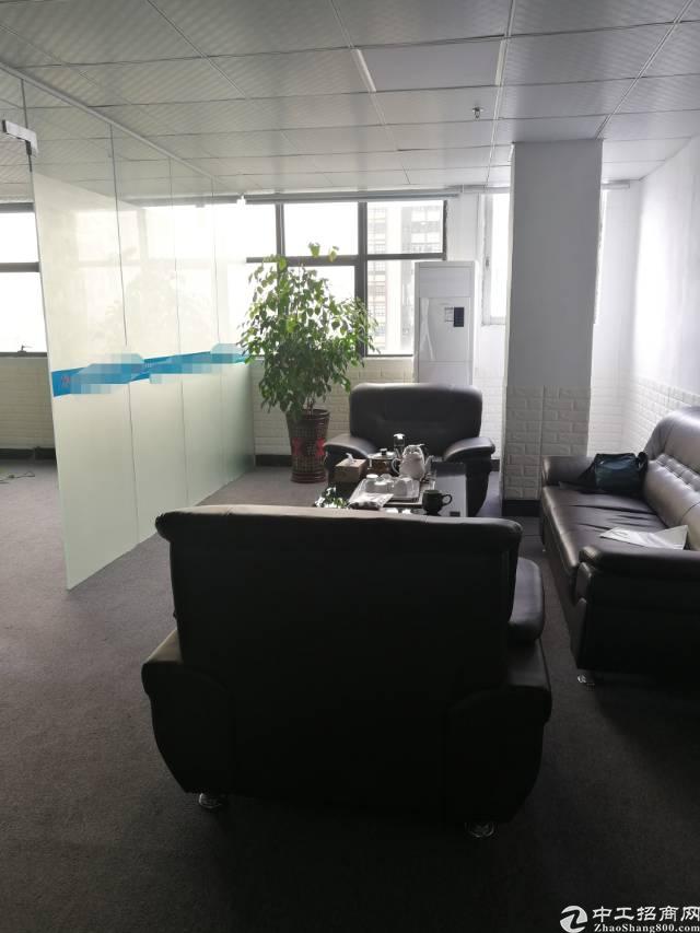沙井新桥精装修办公室300平租金6200