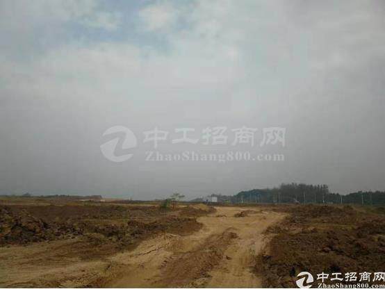 河南许昌400亩国有土地出售招牌挂2