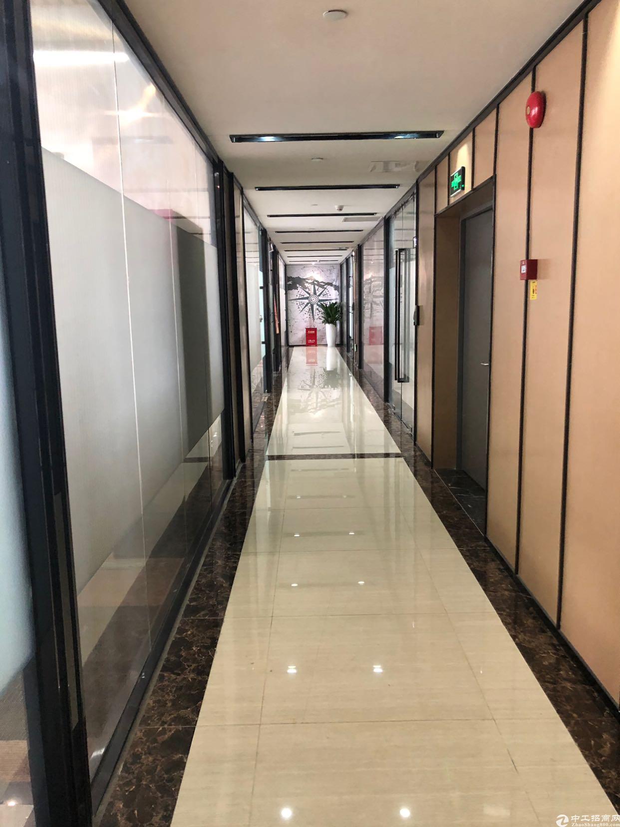 福永新出甲级写字楼200平方米