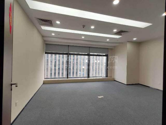福田甲级写字楼636平精装修办公室招租9