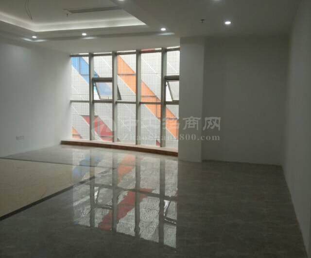福永桥头中心业主直精装办公室146平、拎包入住7