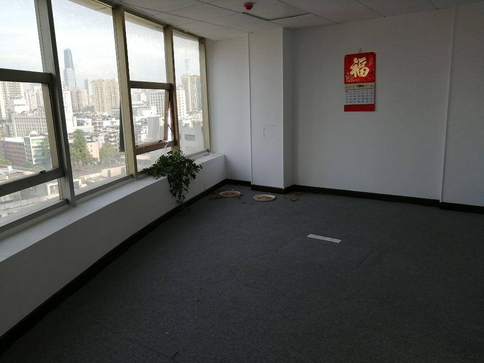 越秀区区庄地铁站150平方全新装修办公室采光好