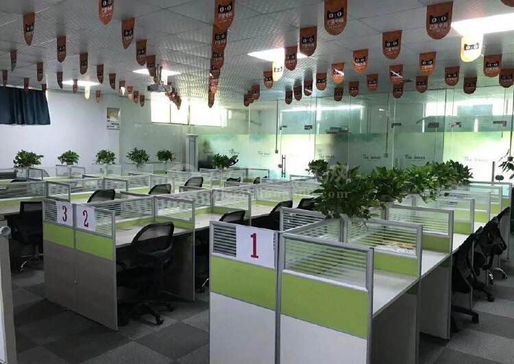 番禺区钟村创意园新推出211方办公室3