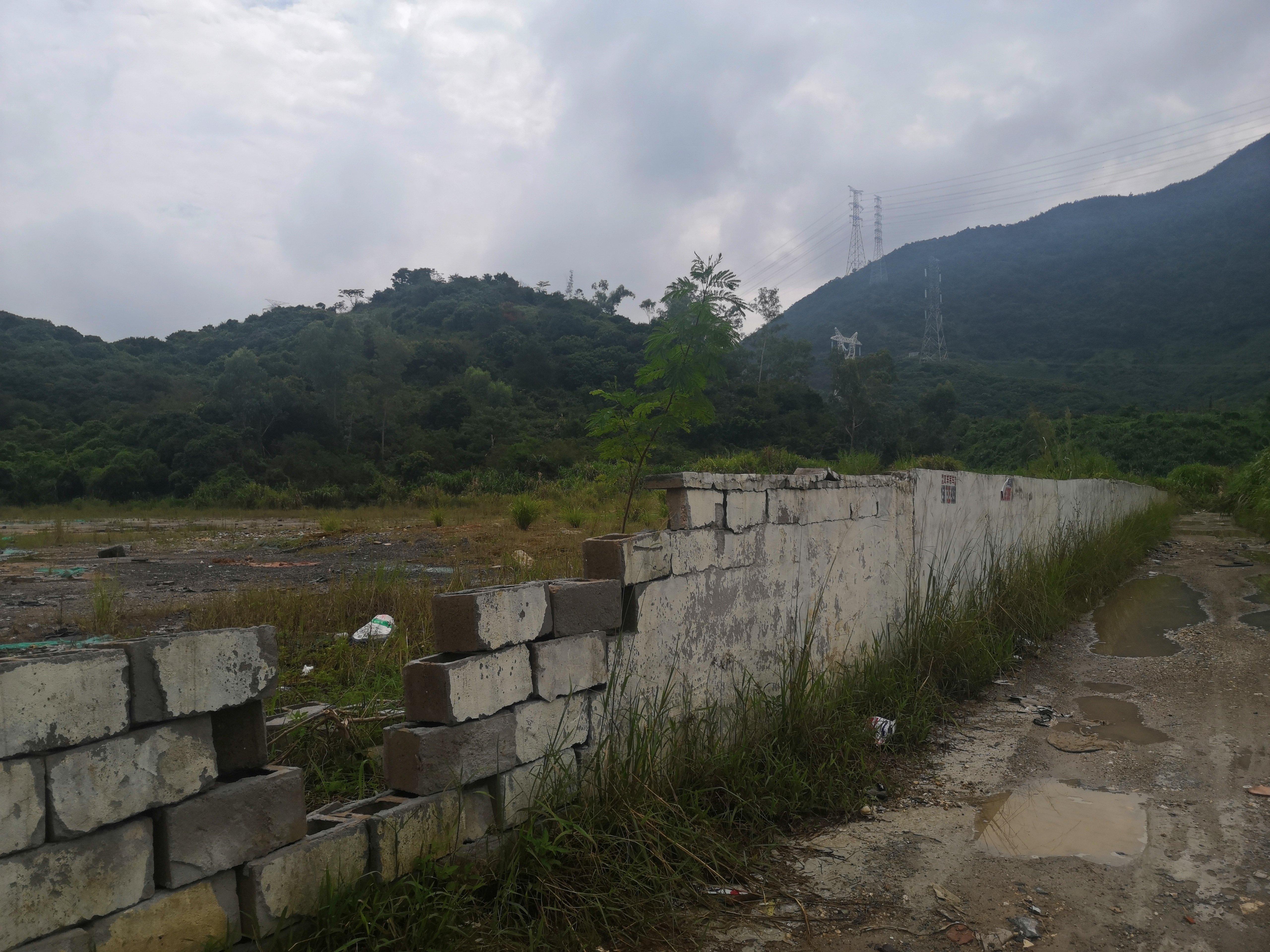 土地平整，通水通电，一手土地可报建1