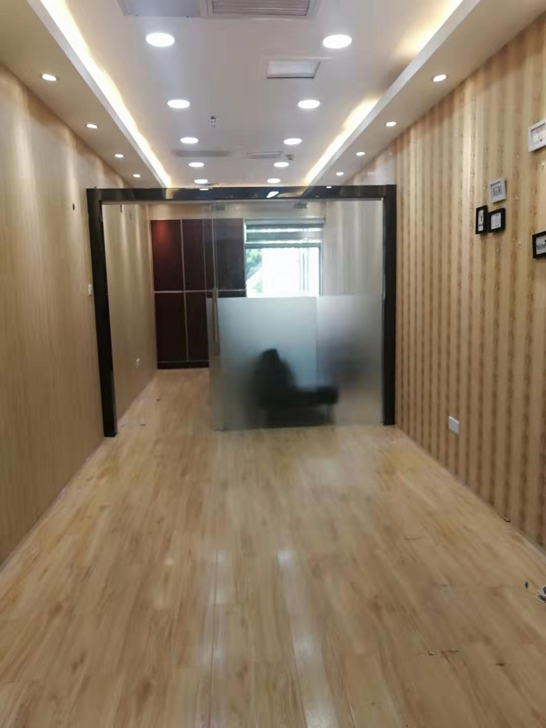 越秀区广州火车站附近精装小面积办公室30～100平